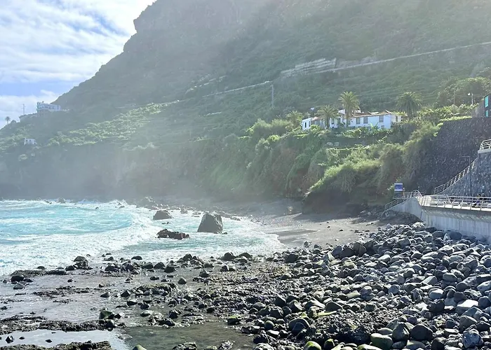 Casa Riva, With Pool Overlooking The Sea Feriehus *