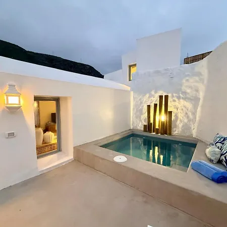 Tatil Evi Casa Riva, With Pool Overlooking The Sea