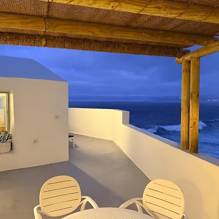 Tatil Evi Casa Riva, With Pool Overlooking The Sea *