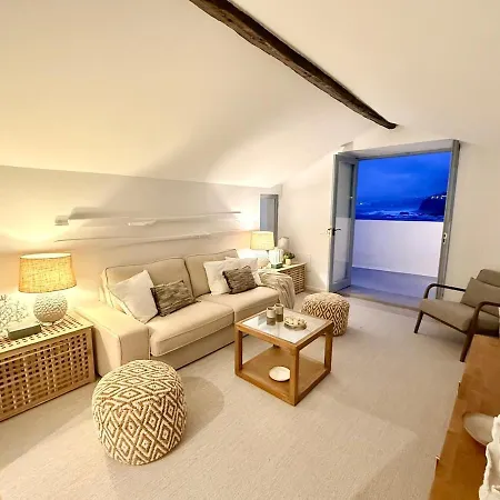Tatil Evi Casa Riva, With Pool Overlooking The Sea