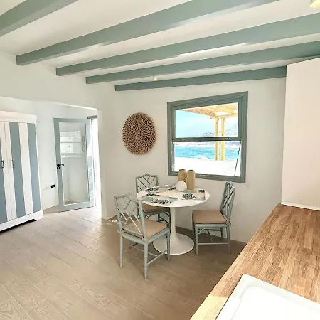 Casa Riva, With Pool Overlooking The Sea Tatil Evi Las Aguas